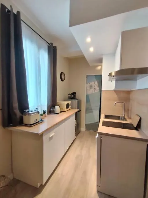 «L'Orient Express» Joli 2 Pieces Fonctionnel Apartment Nice 0*,  France